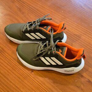 Adidas Bounce LIKE NEW Athletic Shoes Size M5.5/W7